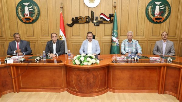 محافظ المنوفية ومستشار