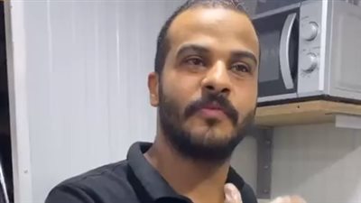 الشاب خالد ترك التدريس وافتتح عربة لتجهيز الوجبات السريعة: بحلم يكون عندي سلسلة مطاعم| بث مباشر 