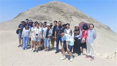 هرم هوارة ينافس المناطق الأثرية على جذب السياح │صور