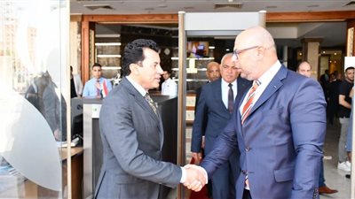 البورصة توضح  حقيقة دعوتها لطرح استاد القاهرة في سوق الأسهم