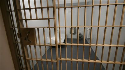  زيادة معدلات الانتحار في السجون الأمريكية بسبب ارتفاع درجات الحرارة