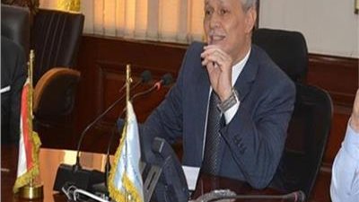 محافظ الأقصر يطلق اسم “طبيب الغلابة” على ميدان السوق بأرمنت (فيديو)