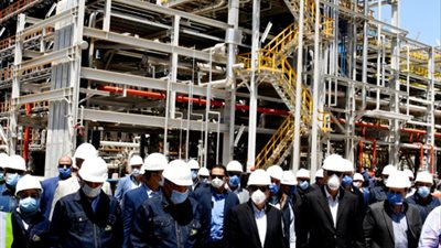 وزير البترول يتفقد عددًا من مشروعات التكرير بمحافظة الإسكندرية