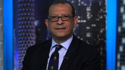 الخبير القانوني أشرف عبد العزيز: “الشفافية والمسؤولية عنوان تعامل الحكومة مع أزمة كورونا”