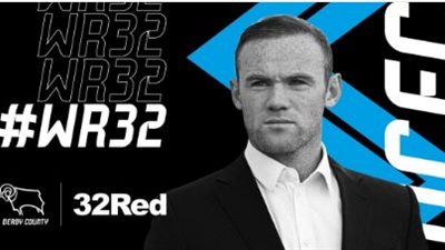 يؤلمني الاعتراف بذلك.. روني: هجوم ليفربول الأفضل في العالم