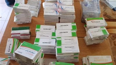 ضبط أدوية منتهية الصلاحية بمصنع شهير بكفر الشيخ (صور)