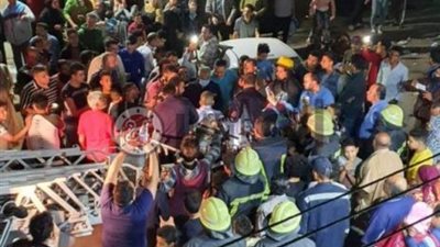 عاجل.. انهيار سلم عقار على المواطنين بمنطقة حدائق القبة (صور)