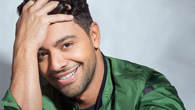 الليلة.. أحمد جمال يقدم حفل “أون لاين” تزامنًا مع عيد الربيع (صورة)