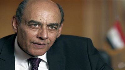 أشرف زكي يكشف حقيقة وفاة الفنان أحمد بدير