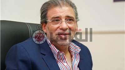 خالد يوسف ينتقد وقف برنامج رامز جلال: “الضيف جاي بإرادته وعارف اللي هيحصل وواخد فلوس” (صورة)