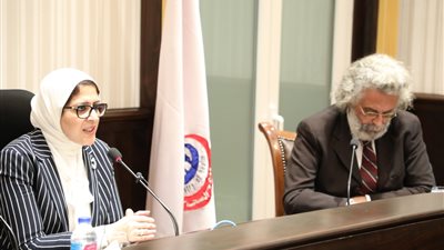 “الأطباء” تضع تعديلاتها على معايير الامتحان الموحَّد لخريجي كليات الطب (مستندات)