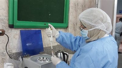 هنا الحميات.. رحلة أسرة مصرية لإجراء تحليل فيروس كورونا المستجد (معايشة)