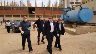 لـ48 ساعة فقط.. محافظ الشرقية يُقرر غلق مصنع حلويات بالعاشر من رمضان بسبب “كورونا” (صور)