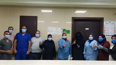 كيف تعاملت الصحة النفسية مع مصابين بكورونا داخل مستشفيات العزل حاولوا الانتحار؟ (تفاصيل)