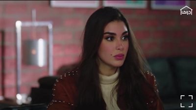 مسلسل فرصة تانية الحلقة 11.. ملك ترى صورها على حائط غرفة زياد (صور)