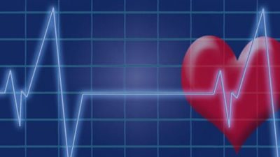 كيف تحدث جلطة الشريان الرئوي؟.. خبير أمراض قلب يحذر من عادات تتسبب في حدوثها