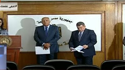 الحكومة: نعمل على إعادة المصريين العالقين بالخارج قبل عيد الفطر