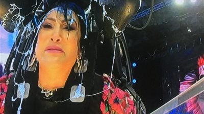 بدرية طلبة تتوسل إلى رامز جلال: “أنا بدوخ نزلني والنبي”