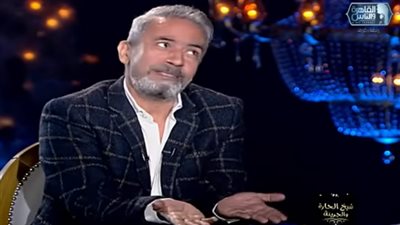 صبري فواز يروي موقف كوميدي مع إحدى المعجبات: “قالت لمراتي ده فنان يعني بتاعنا كلنا” (فيديو)