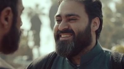 أحمد الرافعي: “أبويا رباني أن الراجل ميكذبش.. وأصحابي نصحوني أقفل صفحتي رفضت” (فيديو)