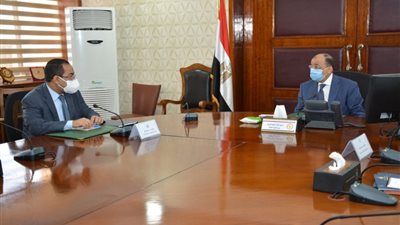 “التنمية المحلية” يبحث مع رئيس “المركزي للتنظيم والإدارة” ملفات تطوير الهياكل التنظيمية