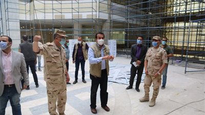 صرح علمي متميز.. وزير التعليم العالي يتفقد منشآت جامعة الجلالة (صور)