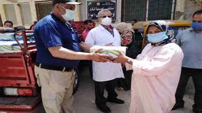 وزيرة الصحة ترسل هدايا عينية للأطقم الطبية في مستشفيات العزل