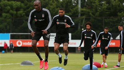 بمشاركة النني.. بشكتاش يعود للتدريبات اليوم وسط أزمة كورونا