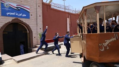 “الداخلية” تُفرج عن 5532 من نزلاء السجون بمناسبة عيد الفطر المبارك (صور)