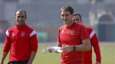 تحسبا لعودة النشاط.. لاعبو الأهلي يتسلمون البرنامج الجديد لتنفيذه خلال العزل المنزلي