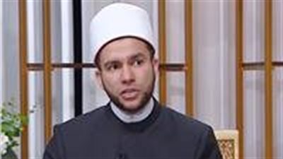 ما حكم من يحافظ على الصلاة ولكنه يصر على ارتكاب بعض المعاصي؟.. أزهري يوضح