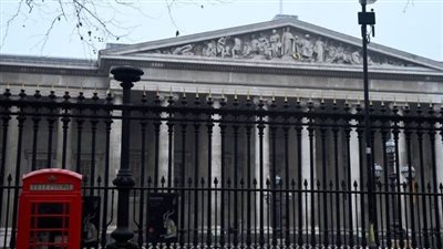 المتحف البريطاني يفصل أحد موظفيه بسبب فقدان أو سرقة مقتنيات تاريخية 