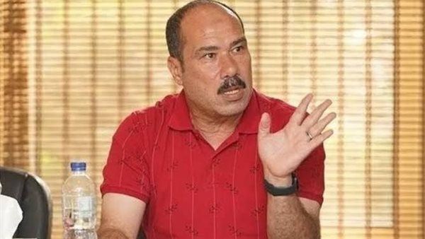 مدير الكرة بنادي