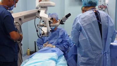 إجراء 284 عملية جراحات عيون بالمجان للأسر الأولى بالرعاية في أسوان