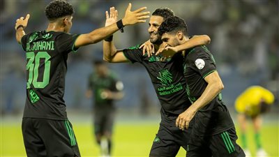 القنوات الناقلة لمباراة الأهلي اليوم أمام النصر في كلاسيكو دوري روشن