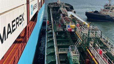  اقتصادية قناة السويس: نجاح أول عملية تموين سفينة حاويات بالوقود الأخضر بميناء شرق بورسعيد