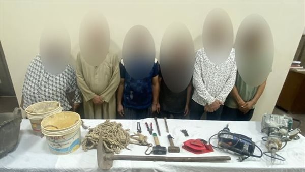 المتهمين والمضبوطات