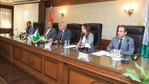 محافظ الجيزة خلال