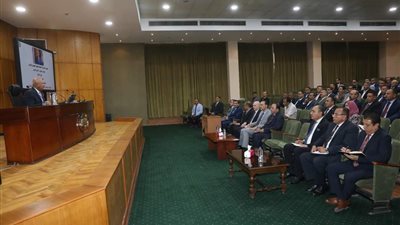 وزير النقل: إنشاء كلية لتكنولوجيا النقل لتخريج أجيال متخصصة في جميع القطاعات