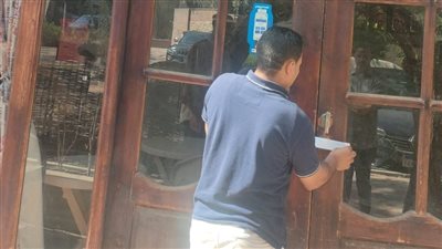 استجابة لشكاوى المواطنين.. غلق وتشميع محل وورشة صيانة دراجات دون ترخيص في مدينة نصر