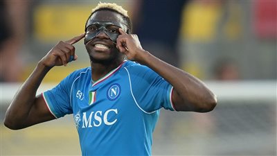 أوسيمين يقود نابولي للفوز أمام فروزينوني كالتشيو في بداية الدوري الإيطالي 2023-2024 