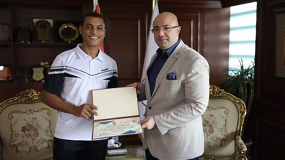 فوز ابن بني سويف بالميدالية الفضية في بطولة العالم البارالمبية بالعاصمة الفرنسية 2023 