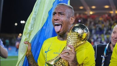 مدرب النصر السعودي يطالب برحيل تاليسكا