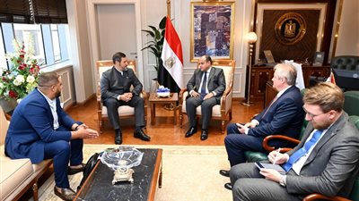 وزير الصناعة يناقش تصدير المنتجات المصرية إلى دولة تتارستان