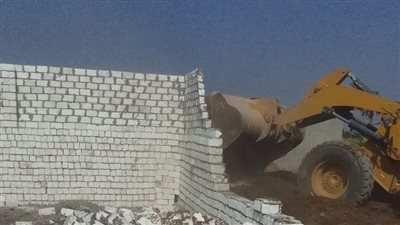 إزالة 107 حالات تعد على الأراضي الزراعية وأملاك الدولة بالمنيا