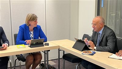 وزير الري: نسعى لإقامة شراكة علمية طويلة الأمد مع هولندا