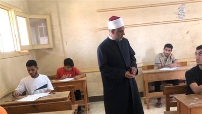 طلاب وطالبات الثانوية الأزهرية يؤدون امتحانات الفلسفة والديناميكا والتوحيد الدور الثاني اليوم