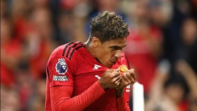 حقيقة رحيل فاران عن مانشستر يونايتد