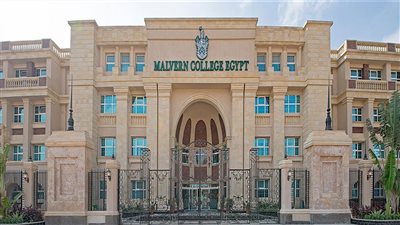 توجيه حكومي بتسديد مصروفات المدارس والكليات الدولية للطلاب المصريين بالجنيه بدلا من الدولار