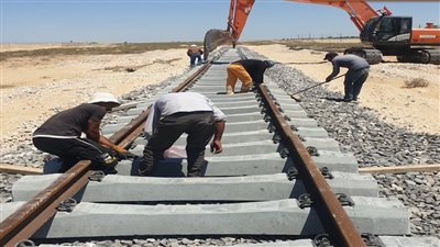 النقل تكشف مستجدات تنفيذ مشروع إعادة تأهيل خط السكة الحديد الفردان - بئر العبد